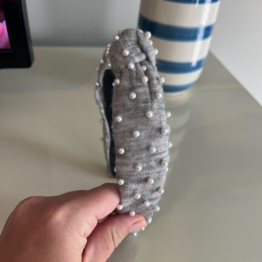 Lele Sadoughi Pearl and Grey headband